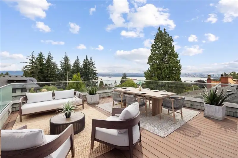 4693 W 3RD AVENUE - photo 1 of 40