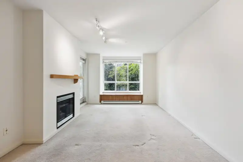 212 1111 LYNN VALLEY ROAD - photo 4 of 31