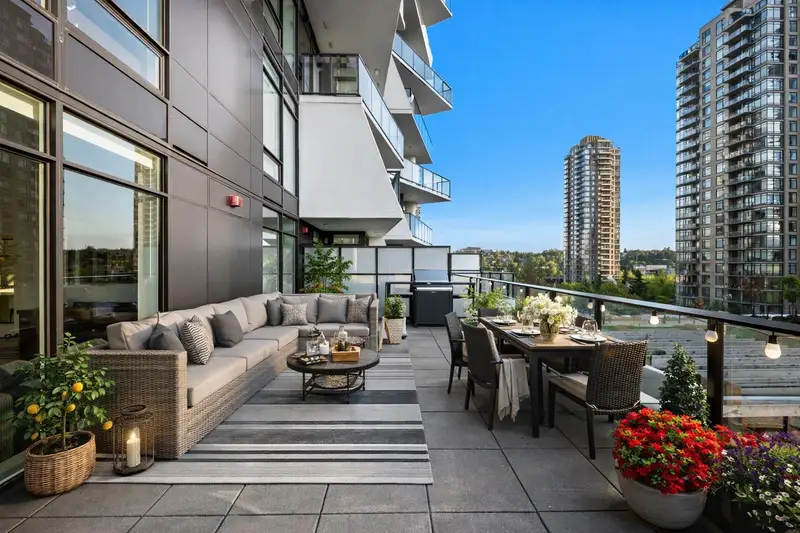 504 2181 MADISON AVENUE - photo 1 of 25