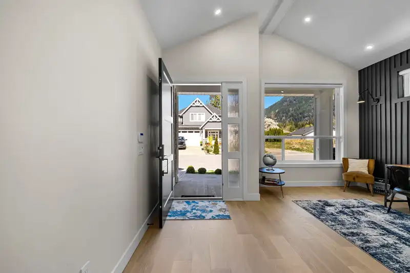 862 WILLOW PLACE - photo 2 of 40