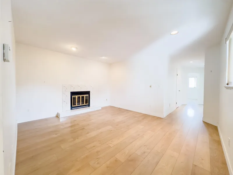 3630 CAMBRIDGE STREET - photo 4 of 25