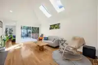 1006 SINCLAIR STREET - thumbnail 8