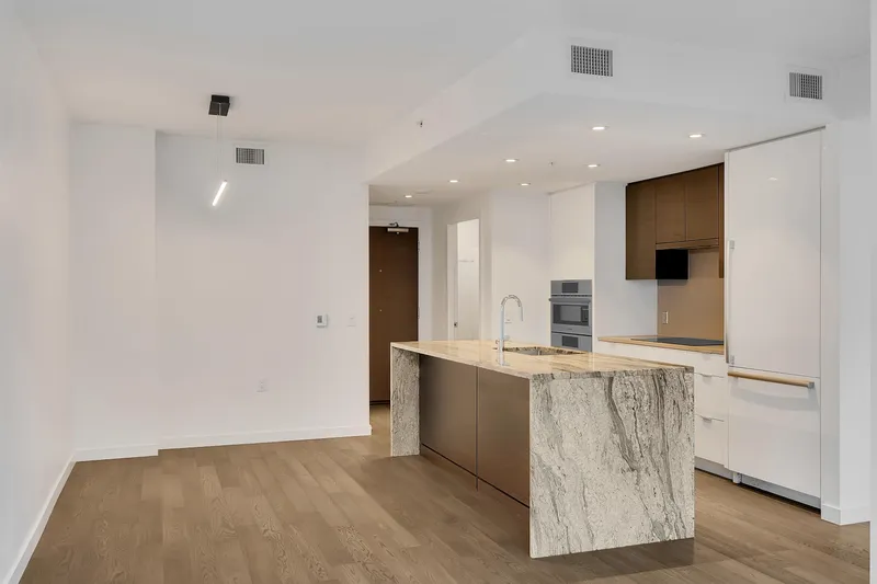 102 1688 PULLMAN PORTER STREET - photo 4 of 25