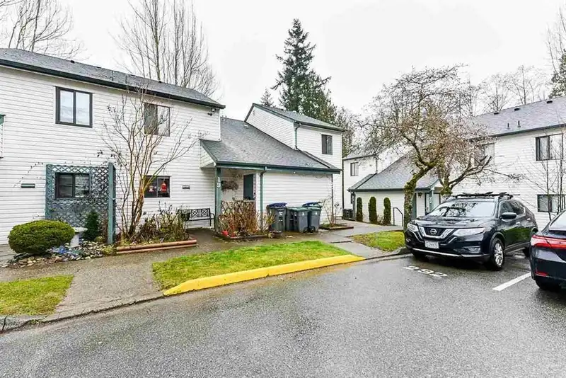 20 6613 138 STREET - photo 2 of 17