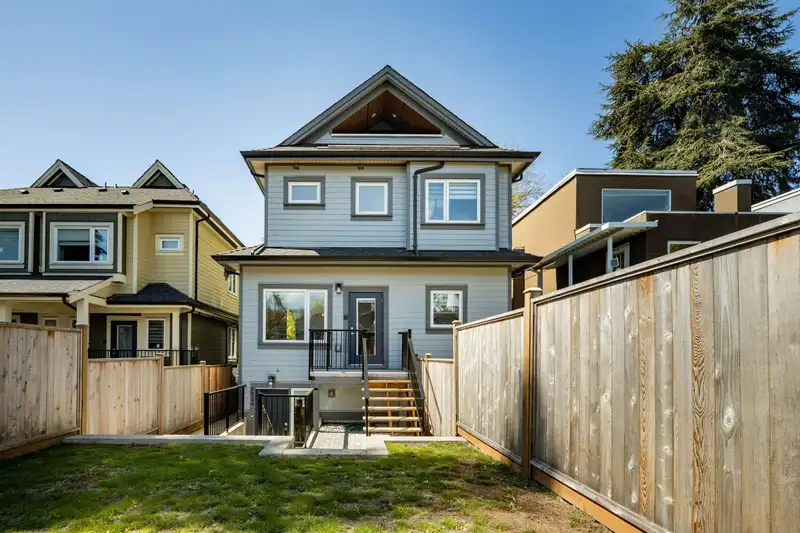 6524 ANGUS DRIVE - photo 4 of 37
