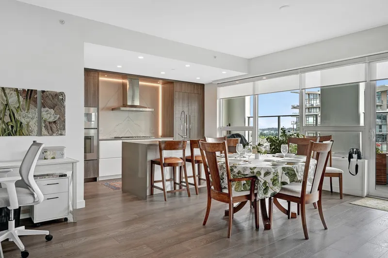 1302 1441 JOHNSTON ROAD - photo 3 of 25