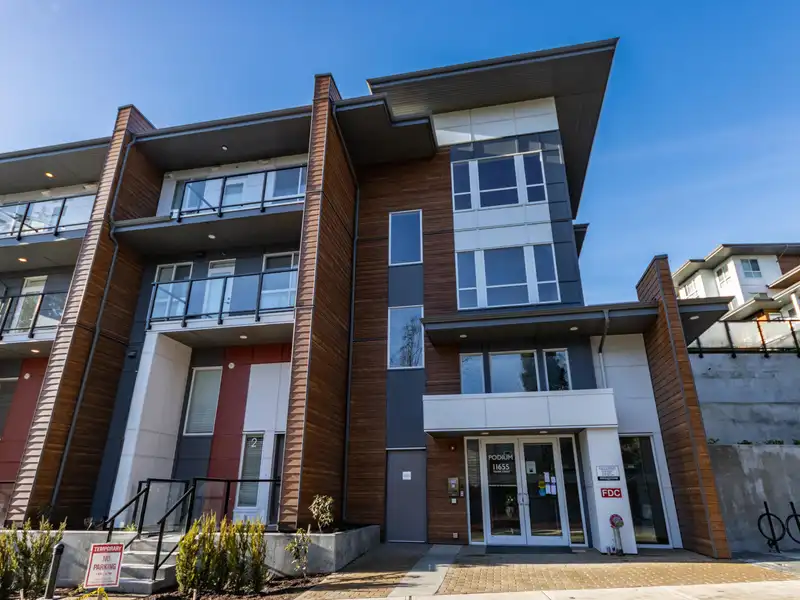 207 11655 FRASER STREET - photo 3 of 13