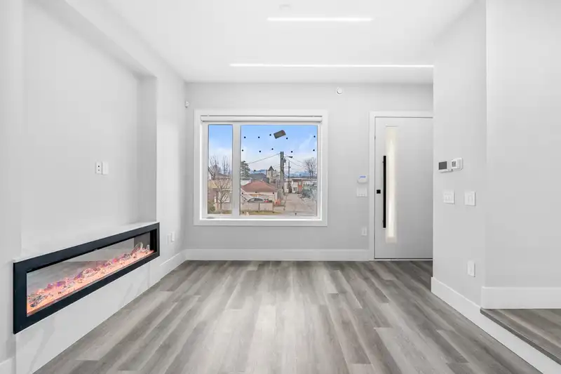 3224 MARMION AVENUE - photo 3 of 40