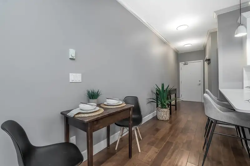 300 15268 18 AVENUE - photo 4 of 37