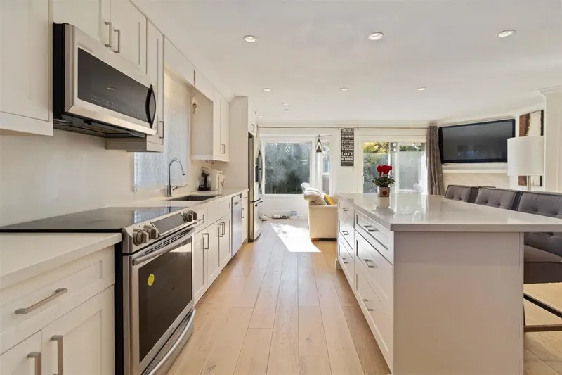 4881 63A STREET - photo 3 of 11