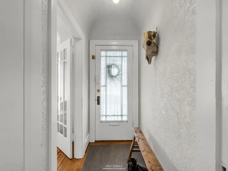 5915 CHESTER STREET - photo 2 of 25