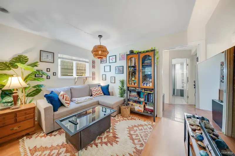 4761 GLADSTONE STREET - photo 3 of 35