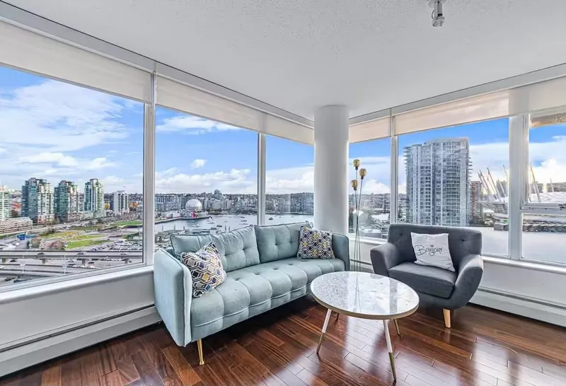 2202 688 ABBOTT STREET - photo 2 of 25