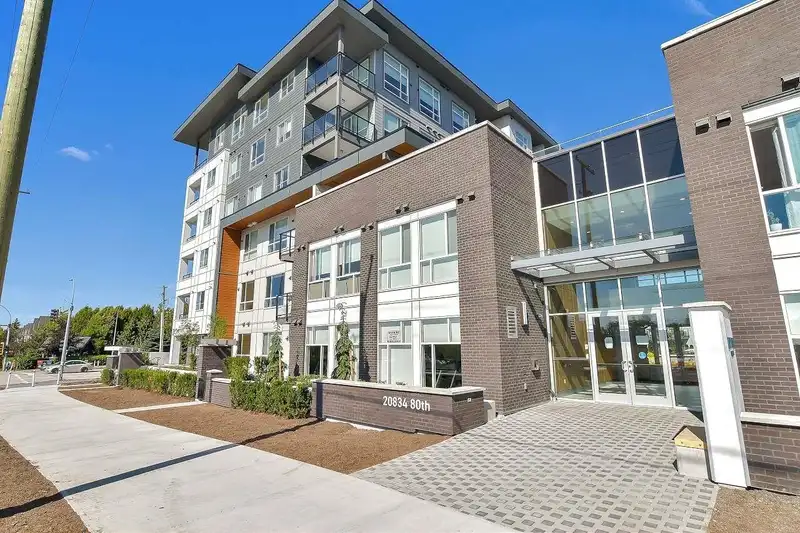 B408 20834 80 AVENUE - photo 1 of 22