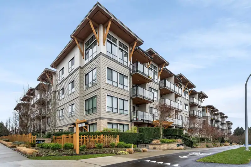 402 10455 154 STREET - photo 1 of 33