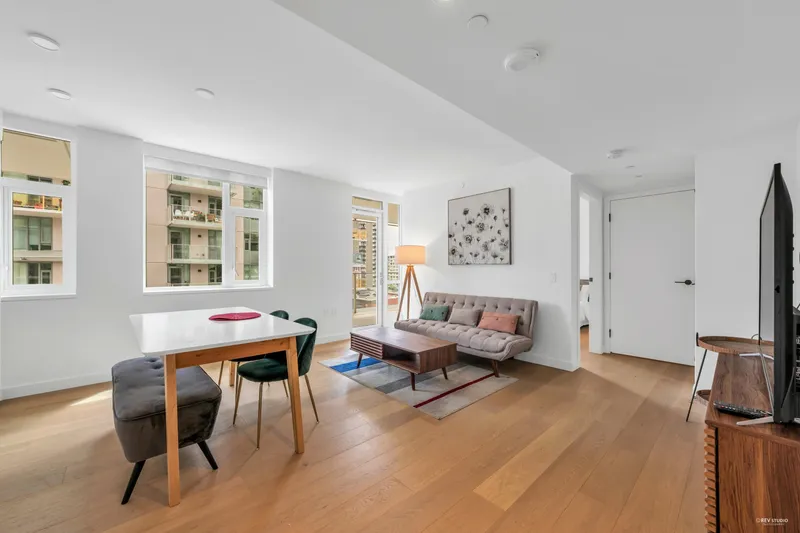 906 1180 BROUGHTON STREET - photo 2 of 21