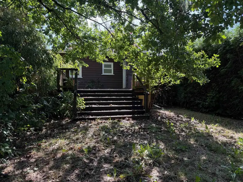 467 E 43RD AVENUE - photo 3 of 16