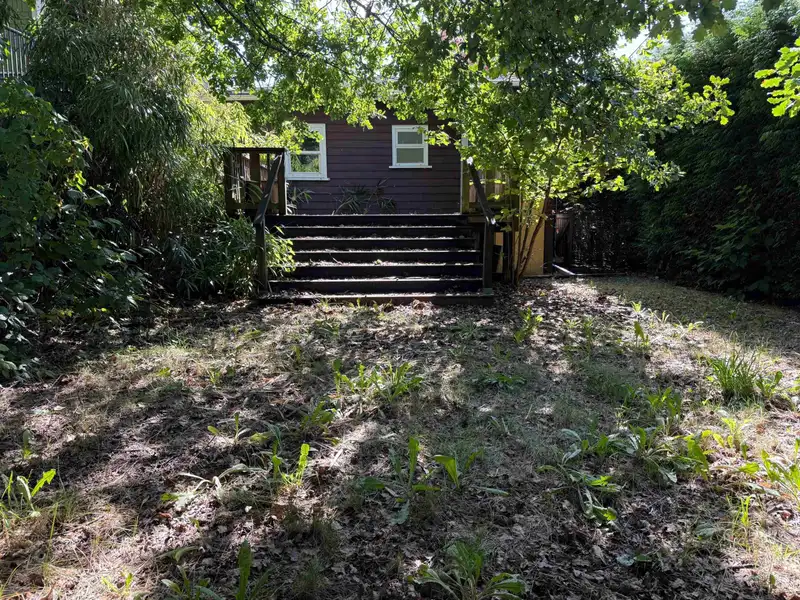 467 E 43RD AVENUE - photo 4 of 16