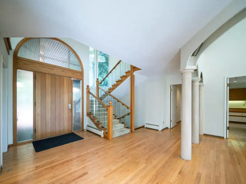 2122 SW MARINE DRIVE - photo 4 of 39