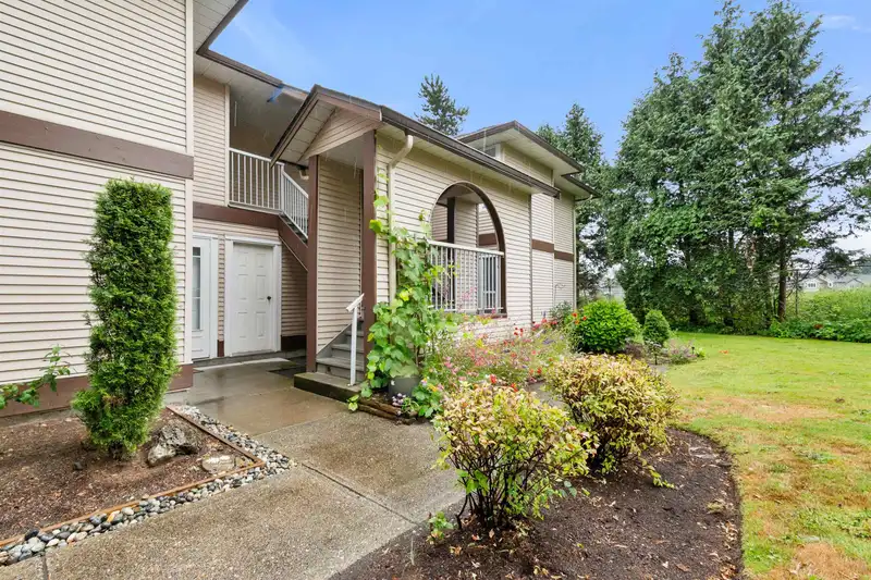 1006 1750 MCKENZIE ROAD - photo 1 of 30
