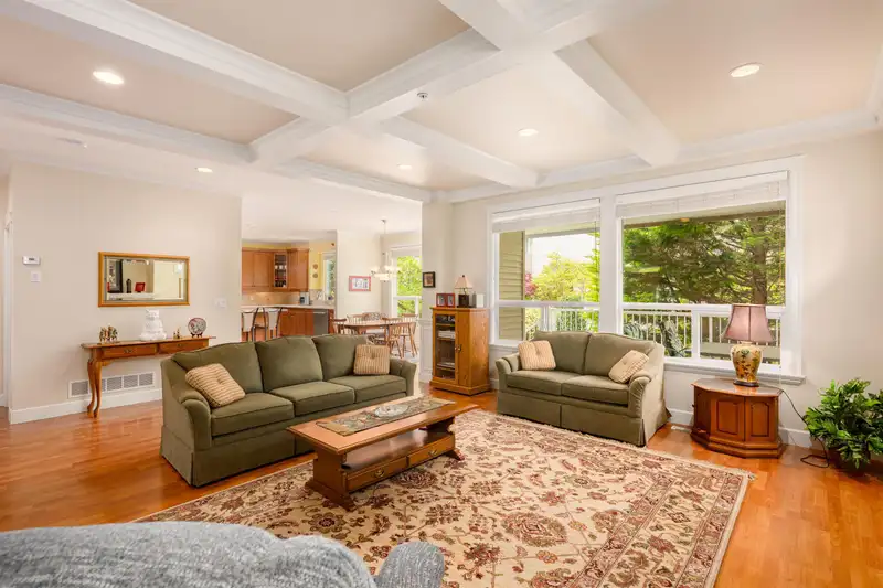 11271 SOUTHGATE ROAD - photo 3 of 27