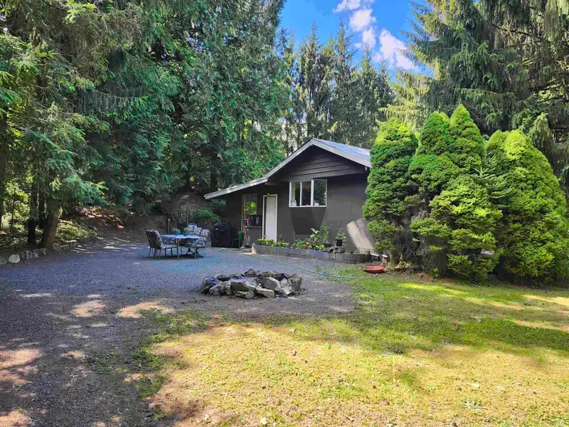 10821 N POPKUM ROAD - photo 4 of 40