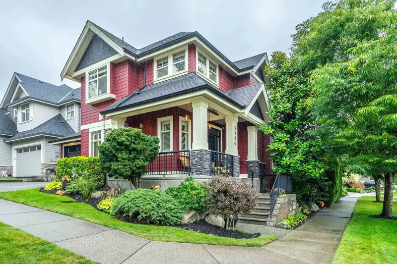 5996 163A STREET - photo 1 of 40
