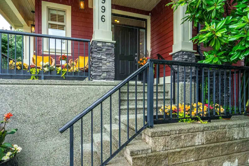 5996 163A STREET - photo 3 of 40