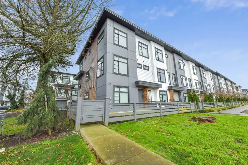 31 7127 193A STREET - photo 1 of 26