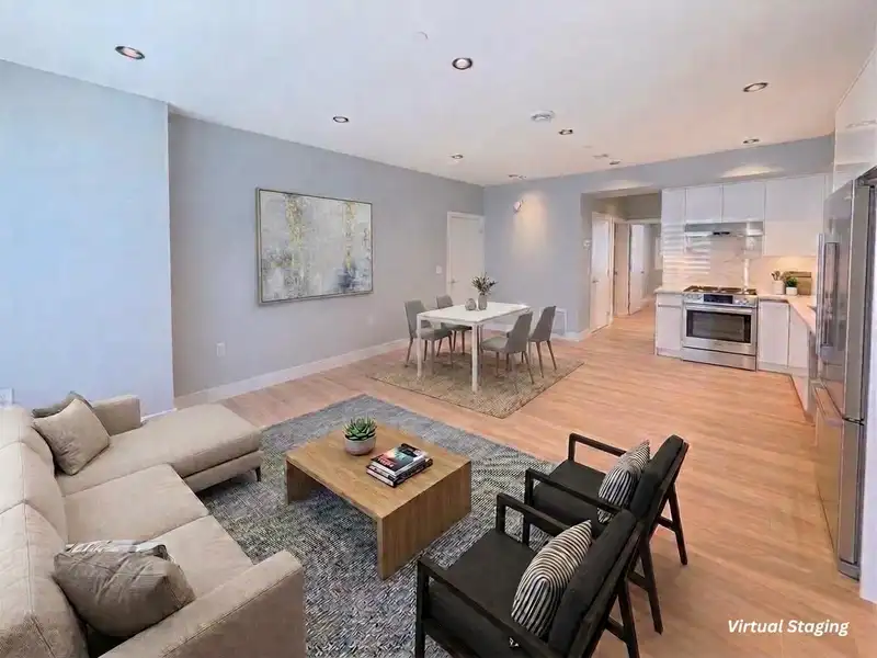 4 2557 W KING EDWARD AVENUE - photo 2 of 11