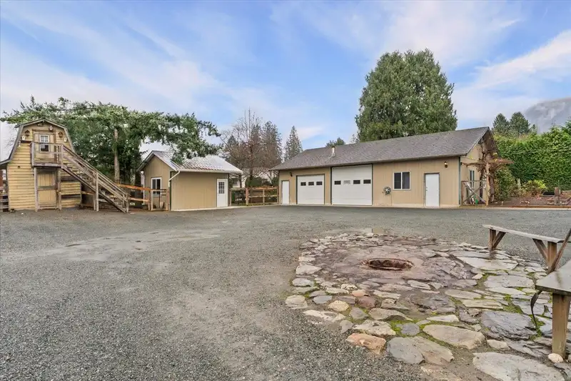 52464 YALE ROAD - photo 2 of 40