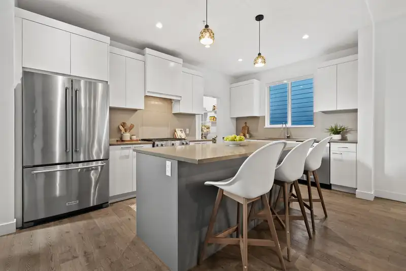 39355 FALCON CRESCENT - photo 3 of 40