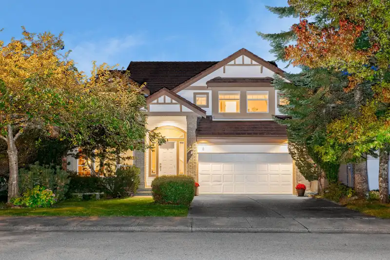 8 BALSAM PLACE - photo 1 of 39
