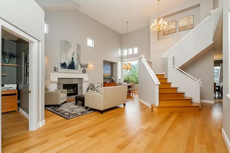 8 BALSAM PLACE - photo 2 of 39