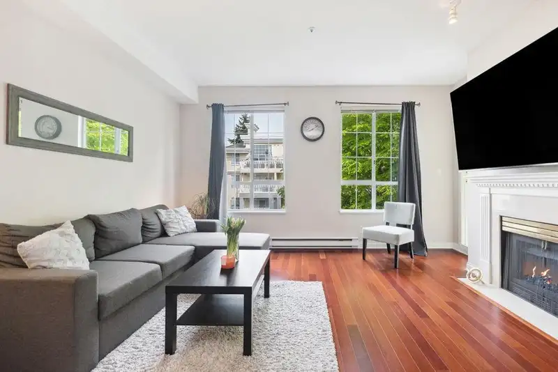 300 5835 HAMPTON PLACE - photo 1 of 34