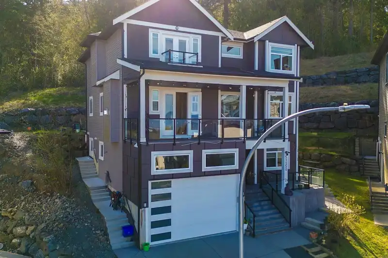 51150 FARMERS WAY - photo 1 of 40