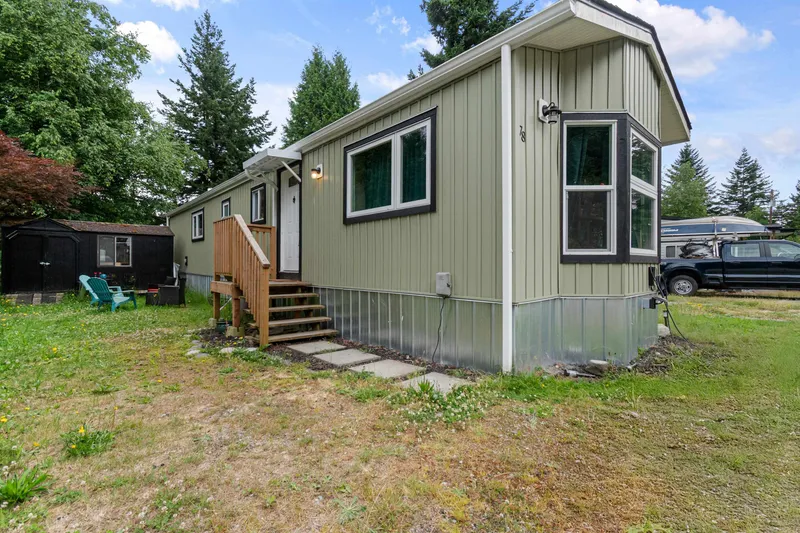 78 43201 LOUGHEED HIGHWAY - photo 2 of 19