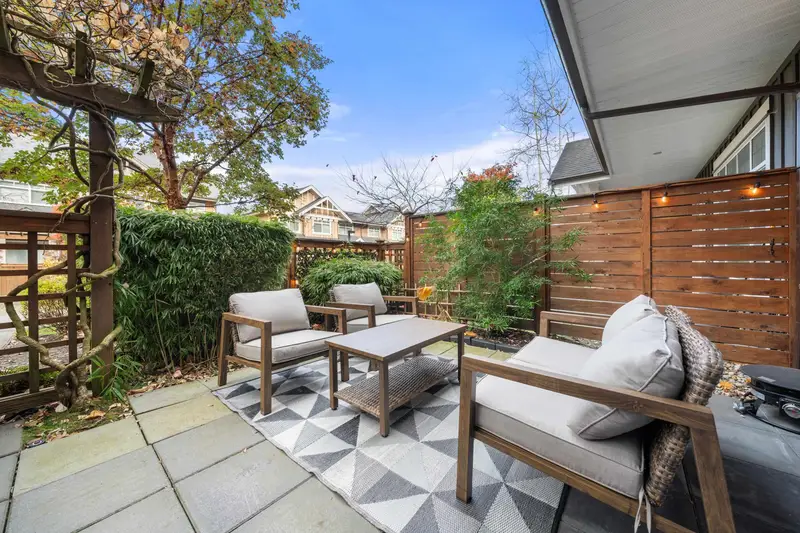 51 2979 156 STREET - photo 4 of 25