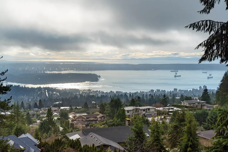 1119 MILLSTREAM ROAD - photo 2 of 15