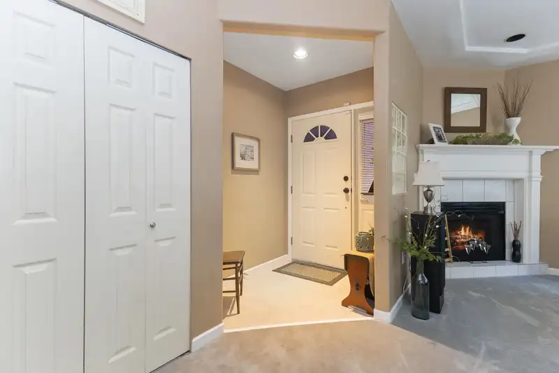 4125 BELANGER DRIVE - photo 2 of 40