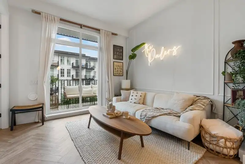 318 13929 105 BOULEVARD - photo 3 of 31