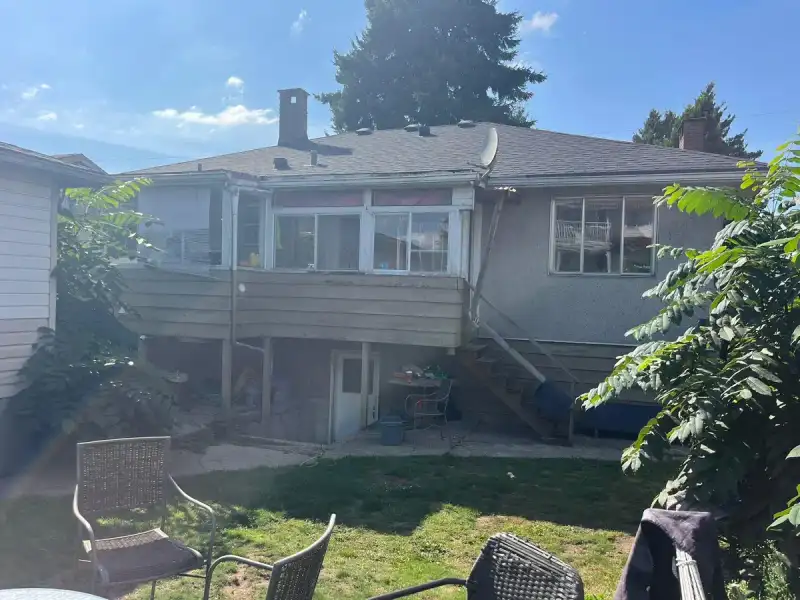 5010 LORRAINE AVENUE - photo 1 of 15