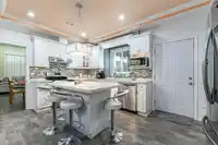 14490 67B AVENUE - thumbnail 15