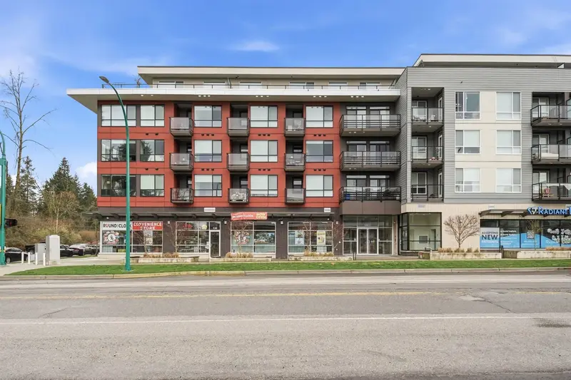 305 18811 72 AVENUE - photo 2 of 25