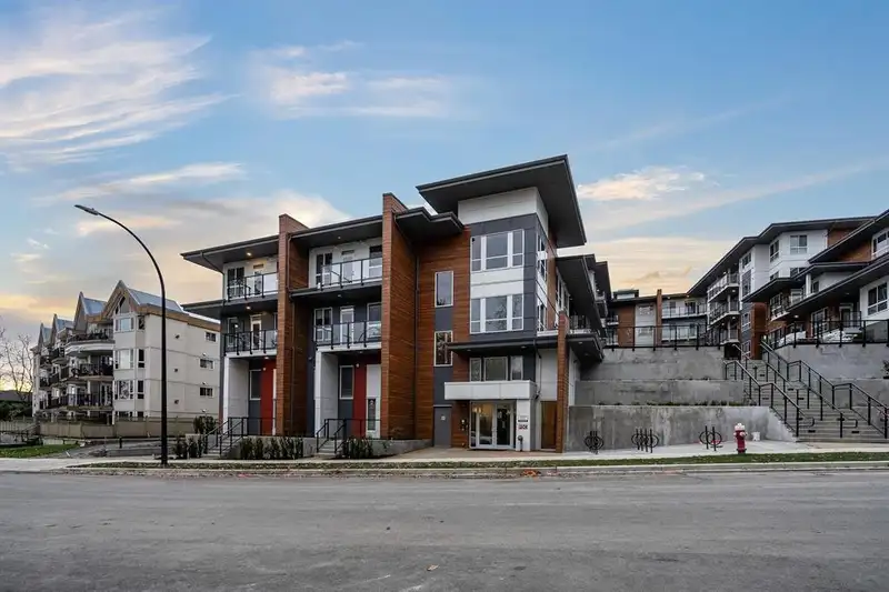 113 11655 FRASER STREET - photo 2 of 17