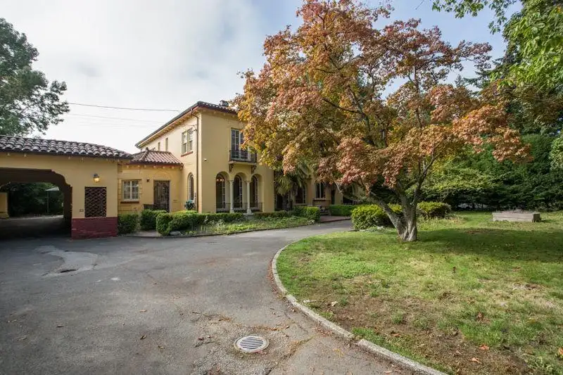 1850 SW MARINE DRIVE - photo 3 of 29