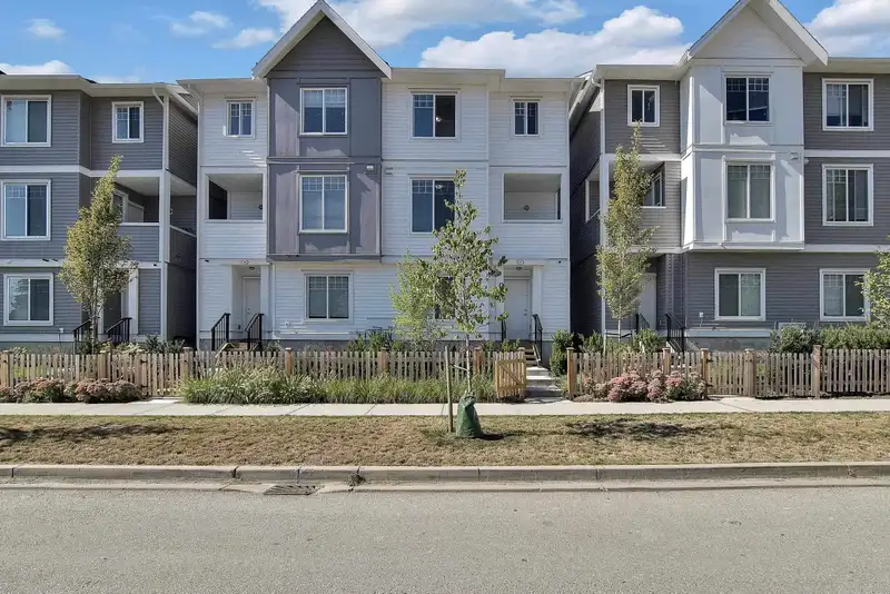 27 8033 166B STREET - photo 1 of 17