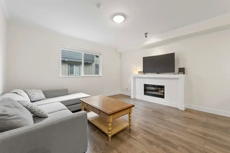 5 8380 GENERAL CURRIE ROAD - photo 4 of 34