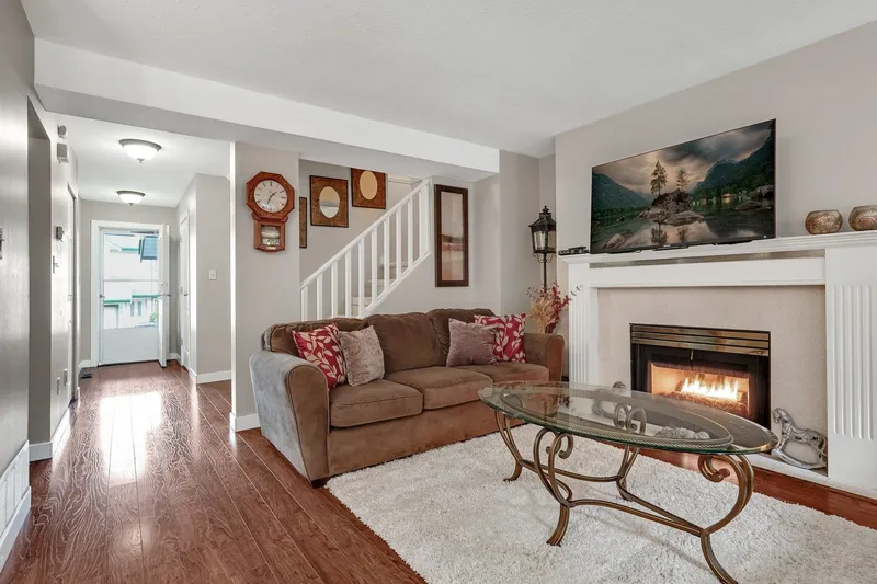 21 8863 216 STREET - photo 3 of 25