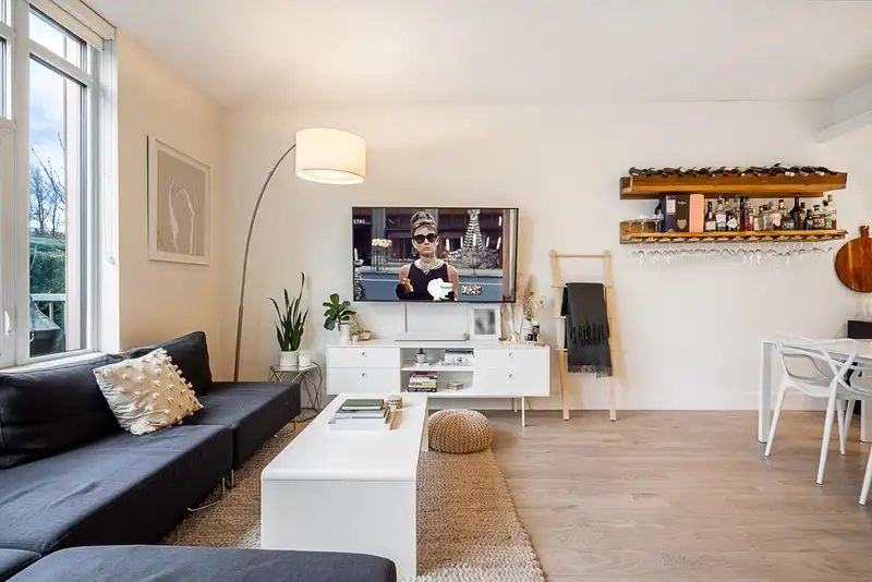 103 680 SEYLYNN CRESCENT - photo 3 of 40